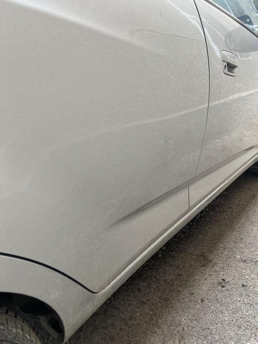 Продаю свой Chevrolet Spark 2015 звонить до 20:00