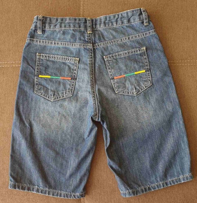 Къси панталони за момче