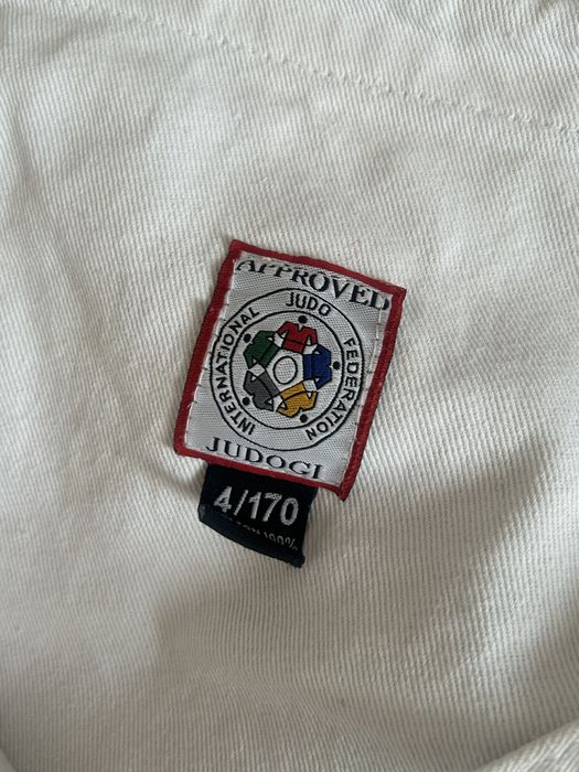 Продам кимано адидас