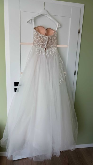 Vând rochie de mireasă