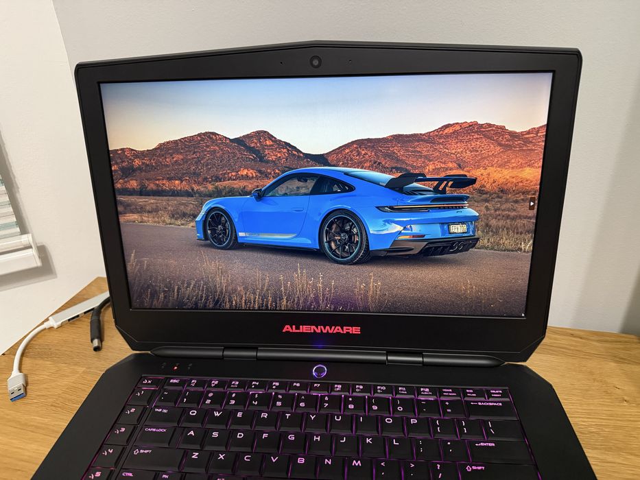 Alienware 15 R2 / i5-6300HQ / 16GB RAM / 1 TB SSD