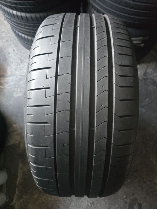 Pirelli 245/35 R19 93Y vară
