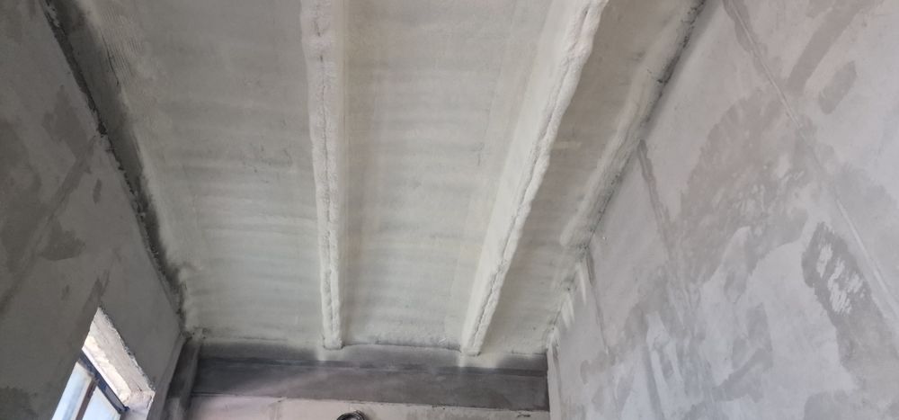 Izolatii spumă poliuretanică