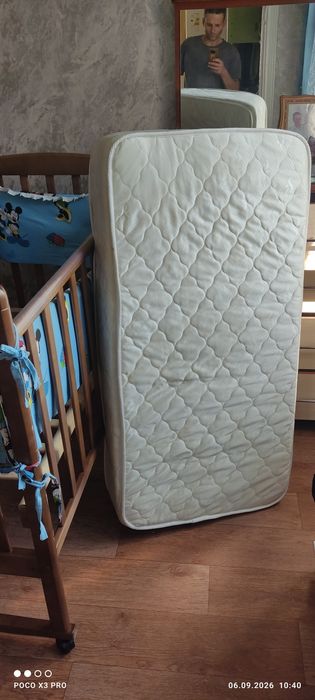 Продам детскую кроватку 40000