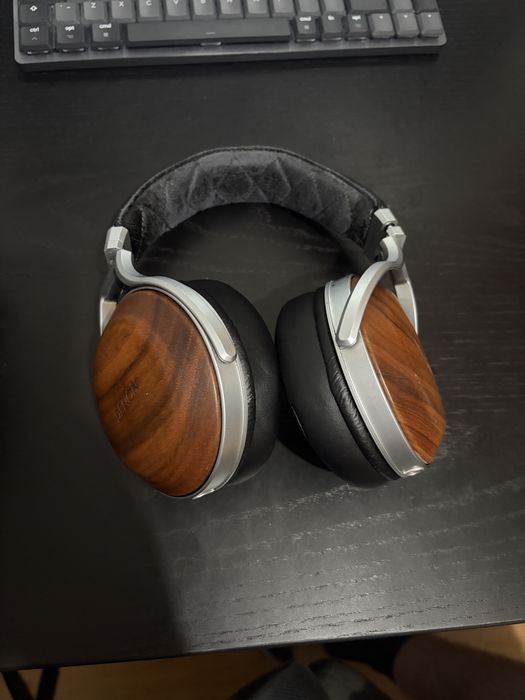 Casti hi-fi Denon AHD7200