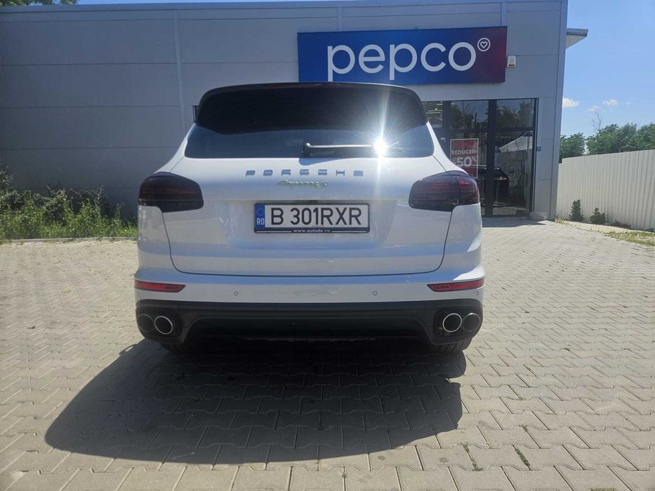 PORSCHE Cayenne 2017 — imagine 4