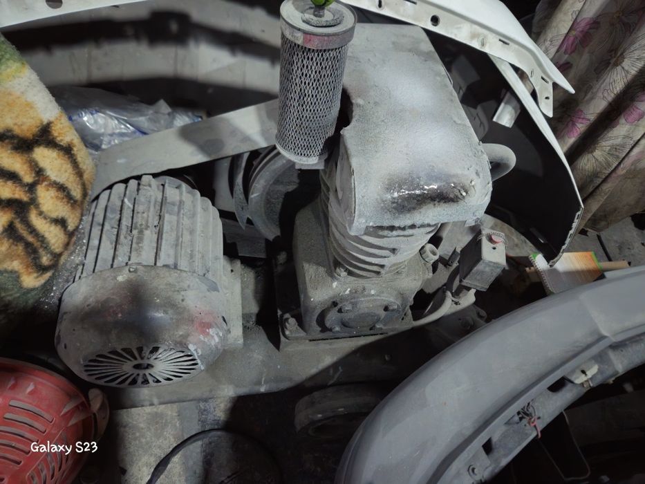 Компрессор 380 СССР в отличном рабочем состоянии