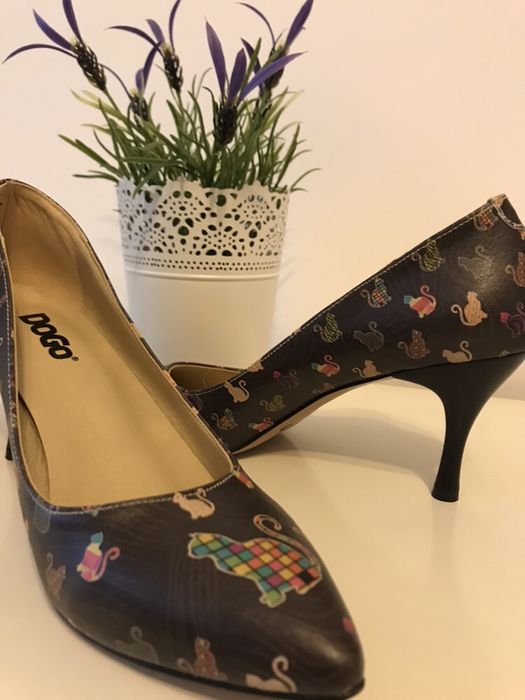 Pantofi noi chic din piele, cu pisici, 39