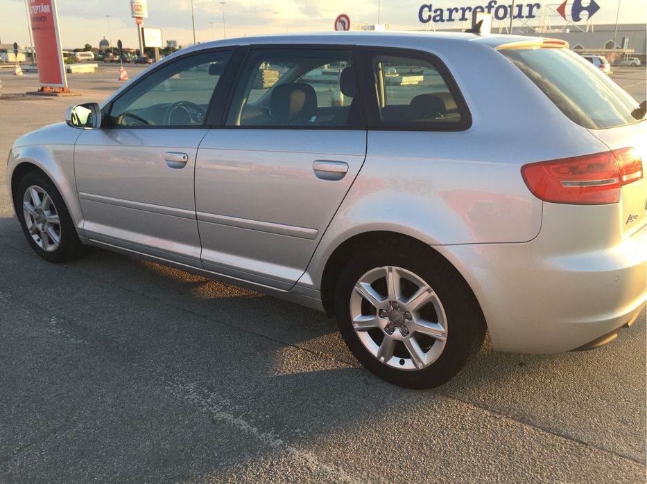 Audi A3 Sportback 1.6 TDI, prima înmatriculare 2012, cu dovezi de întretinere si ingrijire