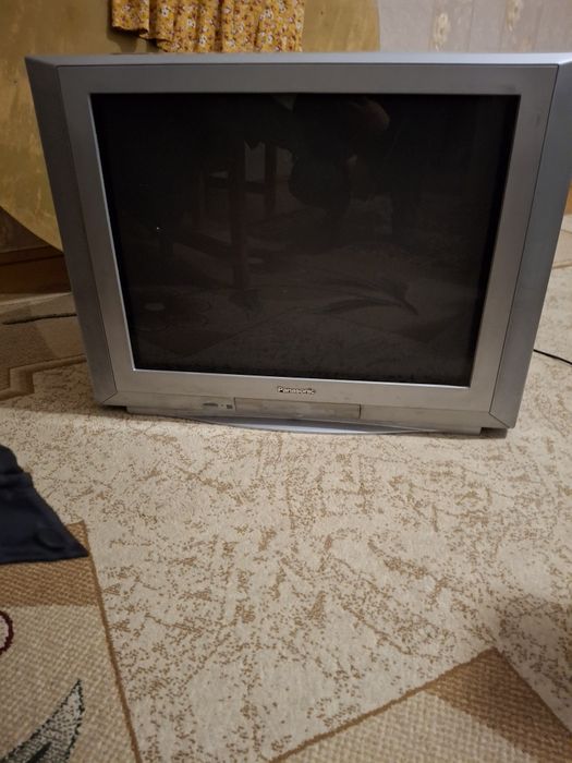 Продам телевизор 10000