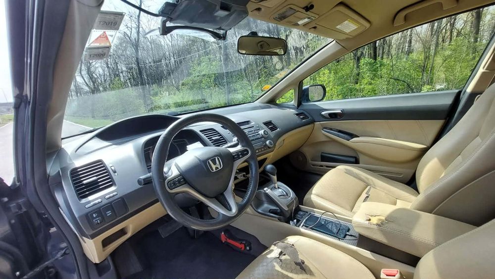 Honda Civic 1.3 benzina + hibrid