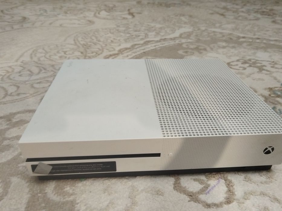 Xbox one s с играми