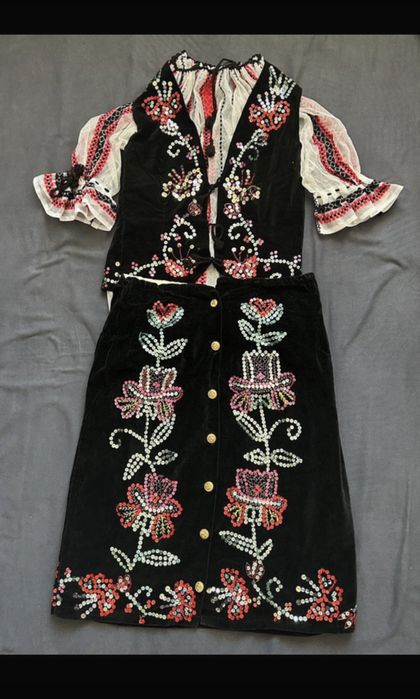Costum tradițional autentic Ardeal