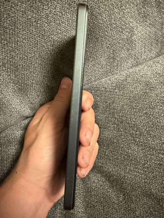 Продам телефон Vivo Y17s