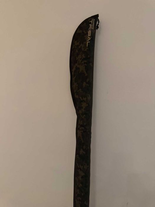 Шаранджийска въдица SHIMANO Tribal TX 1A 13ft INTENSITY  3,5++ либри  + Калъф за въдица SHIMANO Trench 13ft Padded Rod Sleeve