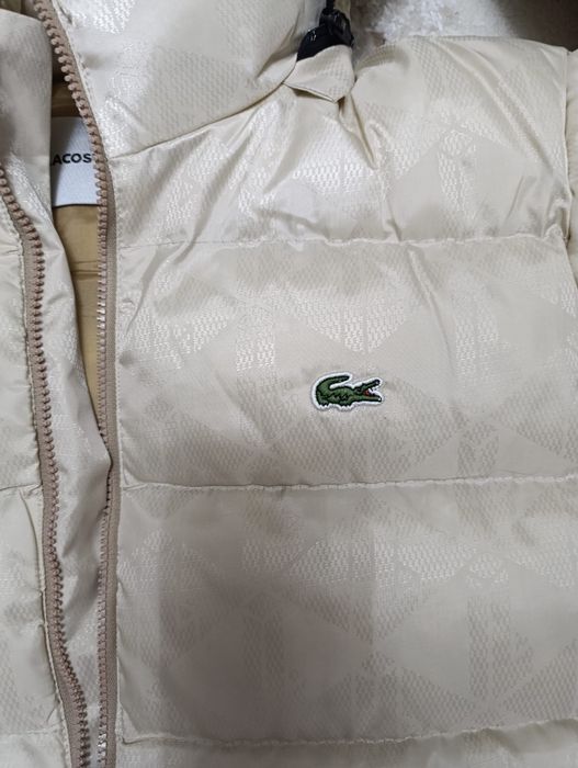 Vând geaca noua de bărbați Lacoste