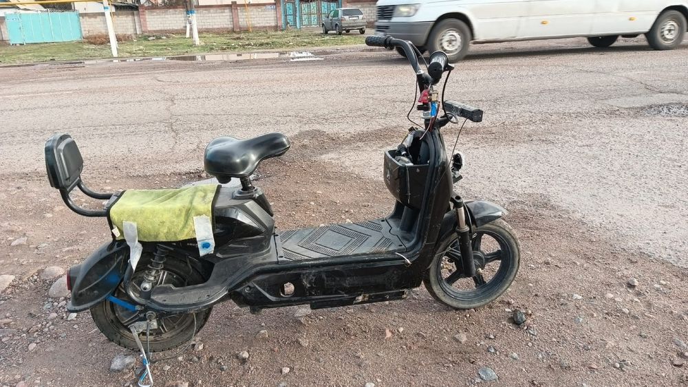 Электроскутер аманат