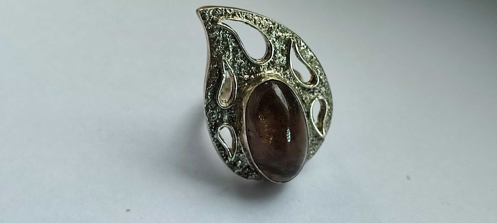 Серебряное женское кольцо с камнем РАУХТОПАЗ