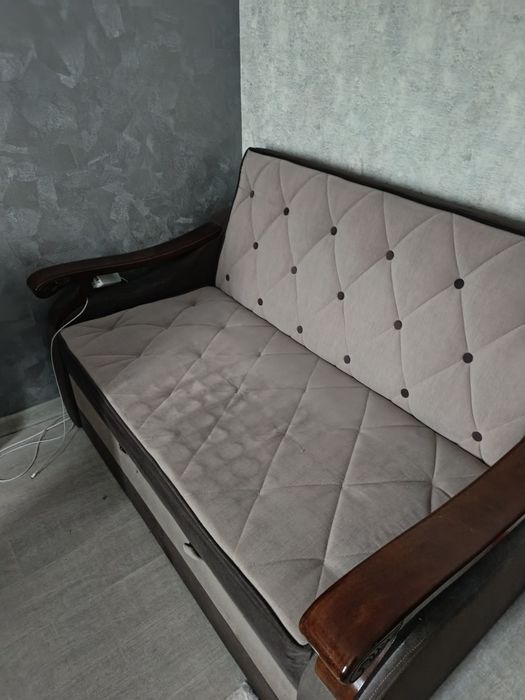 Продаётся диван , раскладной