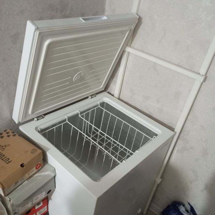 Продам морозильник Бирюса