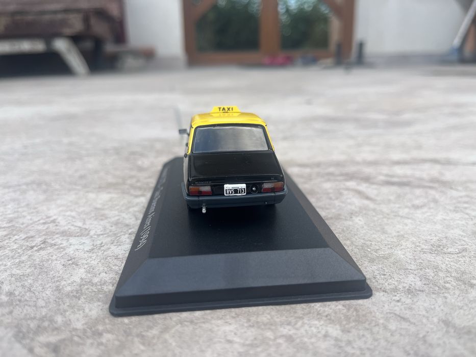 Renault 12 taxi buenos aires 1:43