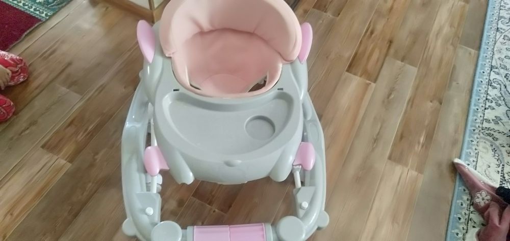 Срочна продам   детский ходунок