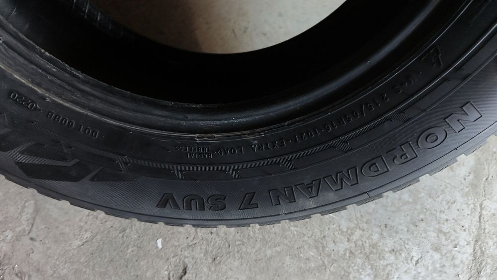 Продам зимние шины  215/65/16