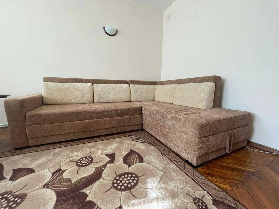 Ъглов диван за хол