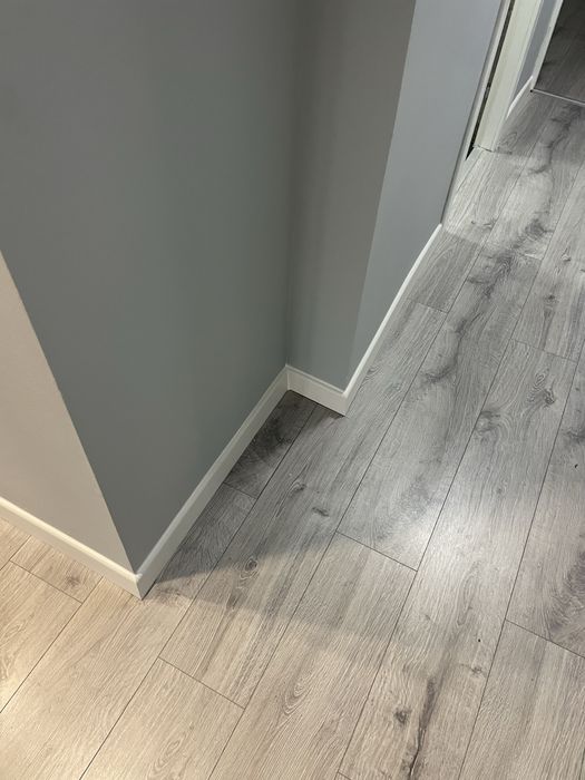 Executam lucrari de constructii,interioare si exterioare,case la rosu