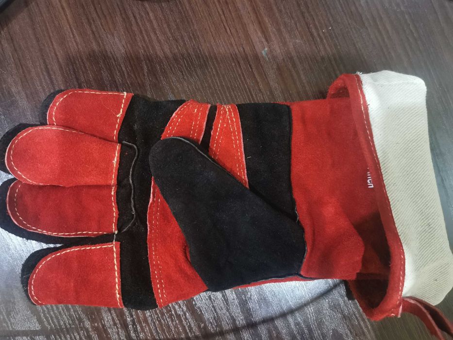 Сварочные перчатки ANDELI.