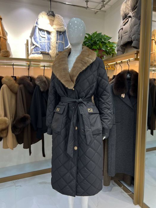 Женская зимняя куртка