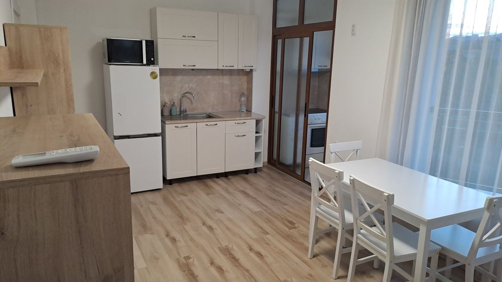 Дава  се. Поднаем  тристаен