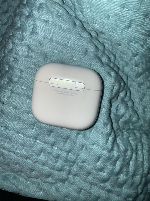 Airpods 4 оригинал на гарантии