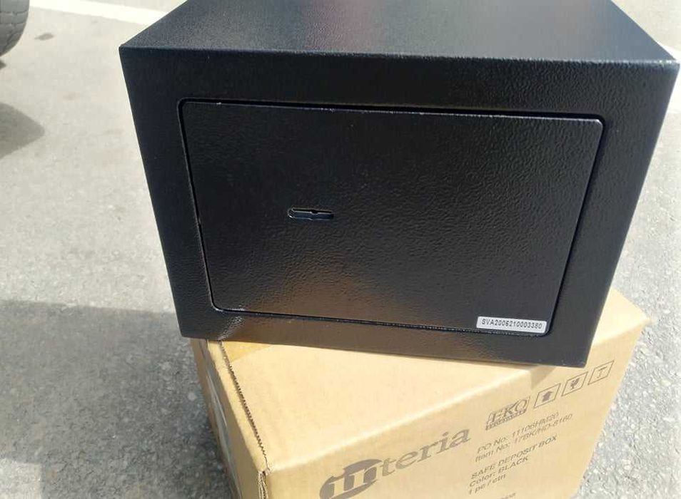 механичен трезор сейф, касa с ключ NEXTOOL външни размери 230х170х170м