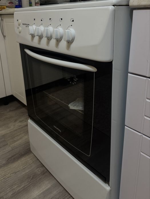 Продаем газовую плиту