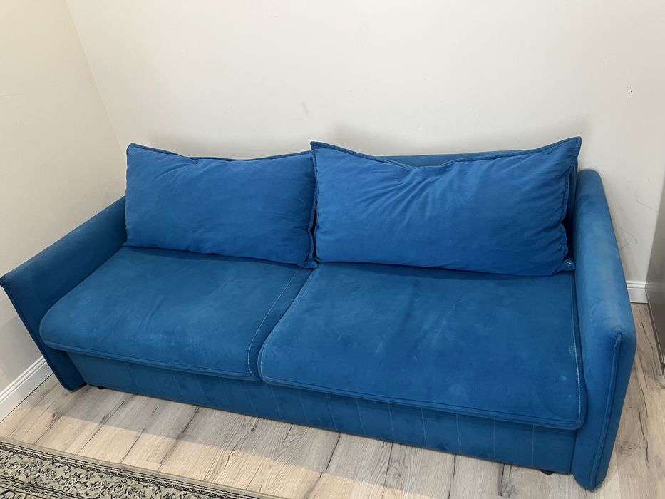 Продам Диван в хорошем состоянии