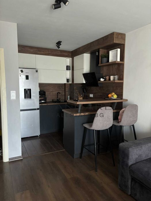 Продава се Двустаен апартамент в Пловдив, Център - 71 кв.м за 2250 €/кв.м - Снимка #3