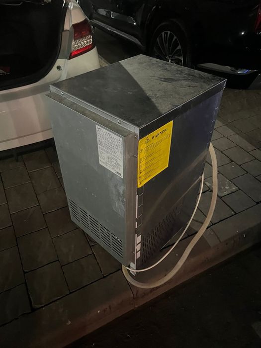 Продается бу ледодельник(ice maker)