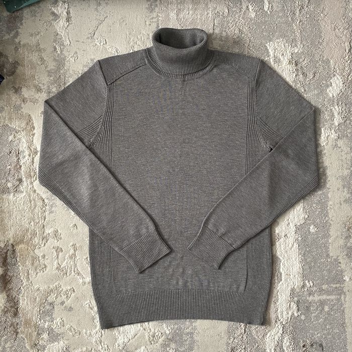 СРОЧНО! Продам брендовые кофты, свитшоты