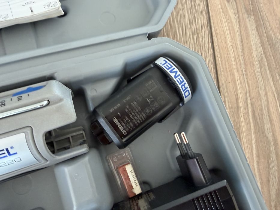 Dremel 8220-Мултифункционален прав шлайф