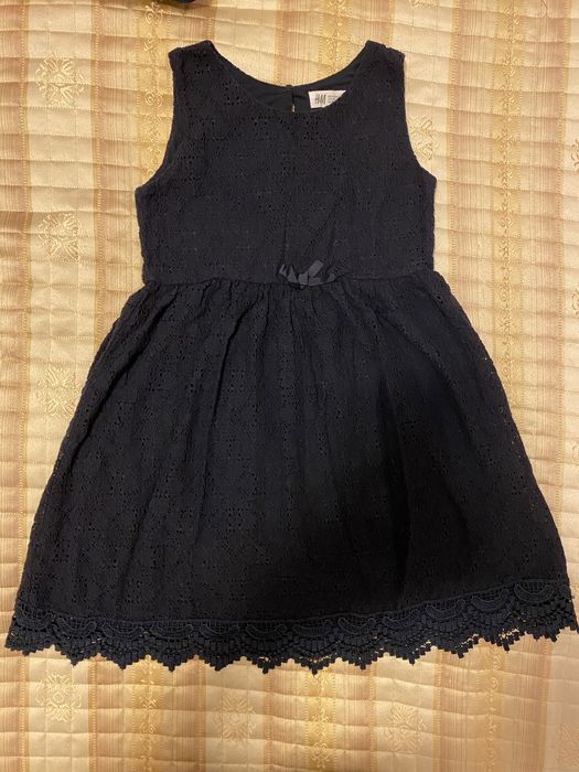 2 rochite H & M marimea 8-10 ani