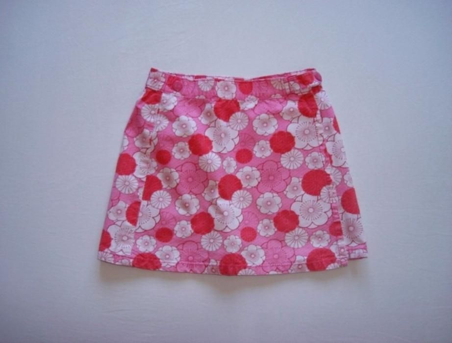 Маркова,на H&M детска пола,116 см.