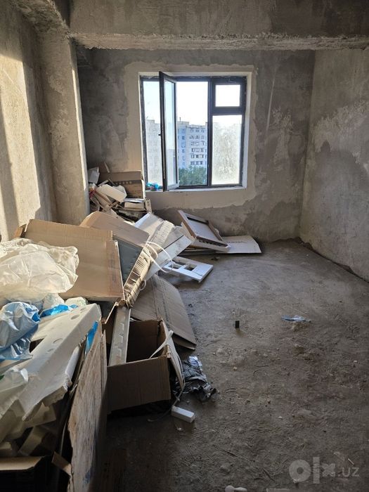 Срочно сотилади Сергели 6. 3хона 79м² коробка