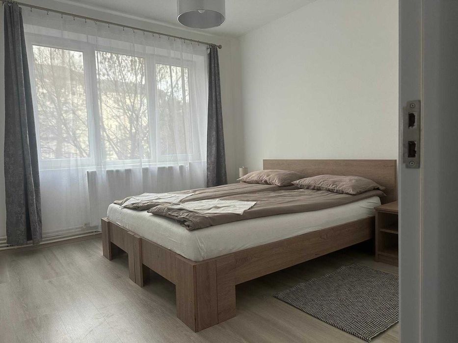 De închiriat apartament cu  2 camere, Baia Mare, str. IL Caragiale.