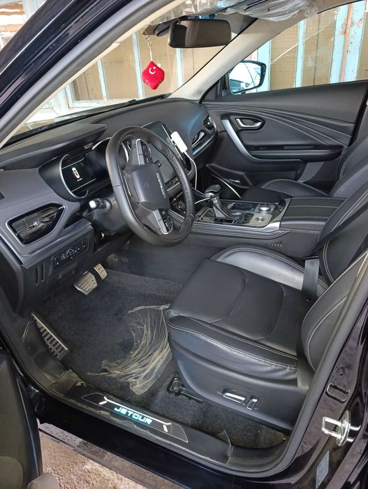 Jetourx70 сотилади. 2023