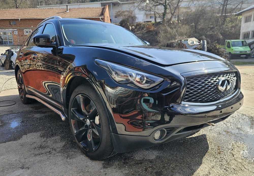 Infiniti Fx50 на части