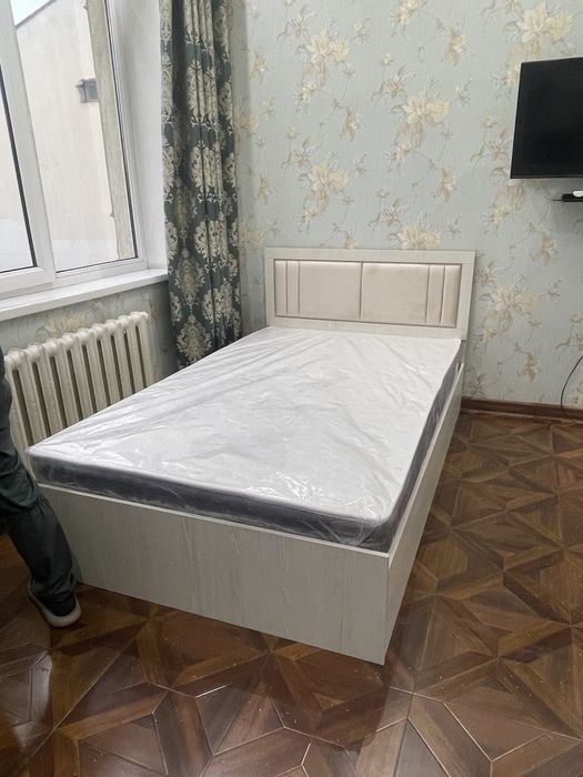 Kravat 200x120 bir yarmtalik Полтора кровать