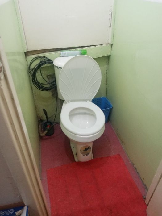 Kvartera oilaga, yoki qizlarga,