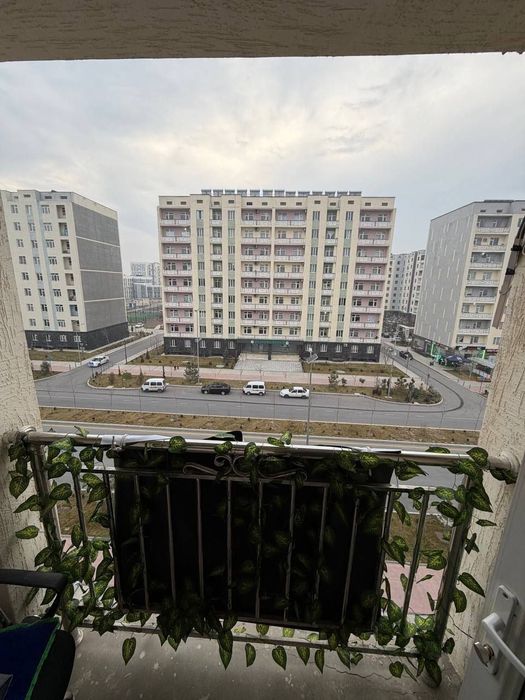 Фарғона шахар Есо сити таёр киридитли 3 хонали уй сотилади