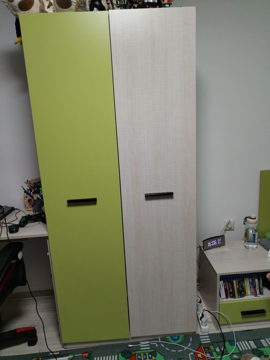 Скрин, гардероб, бюро